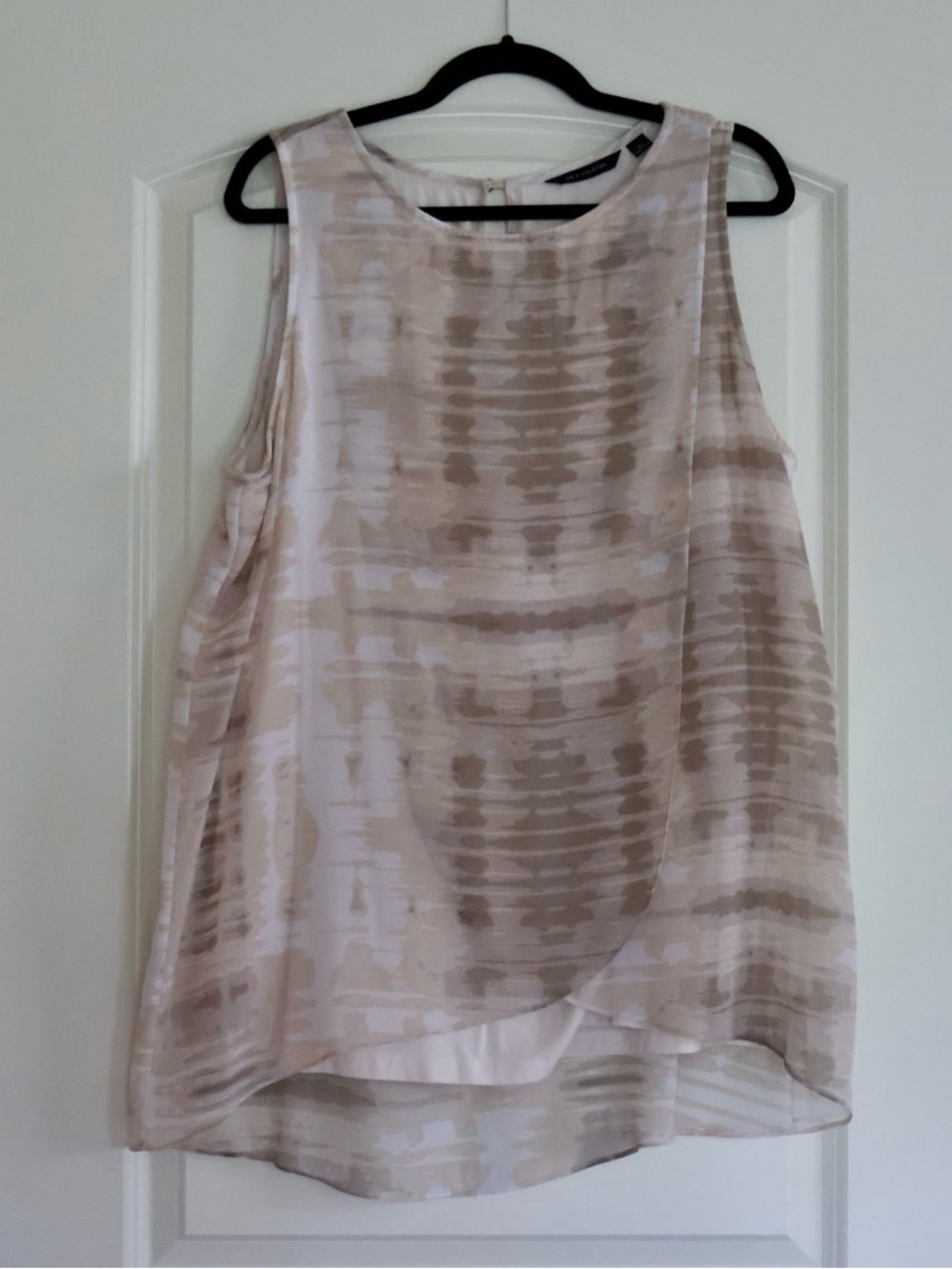 Halston Sleeveless Layered Tie-Dye Print Tunic Blouse - Beige - Large